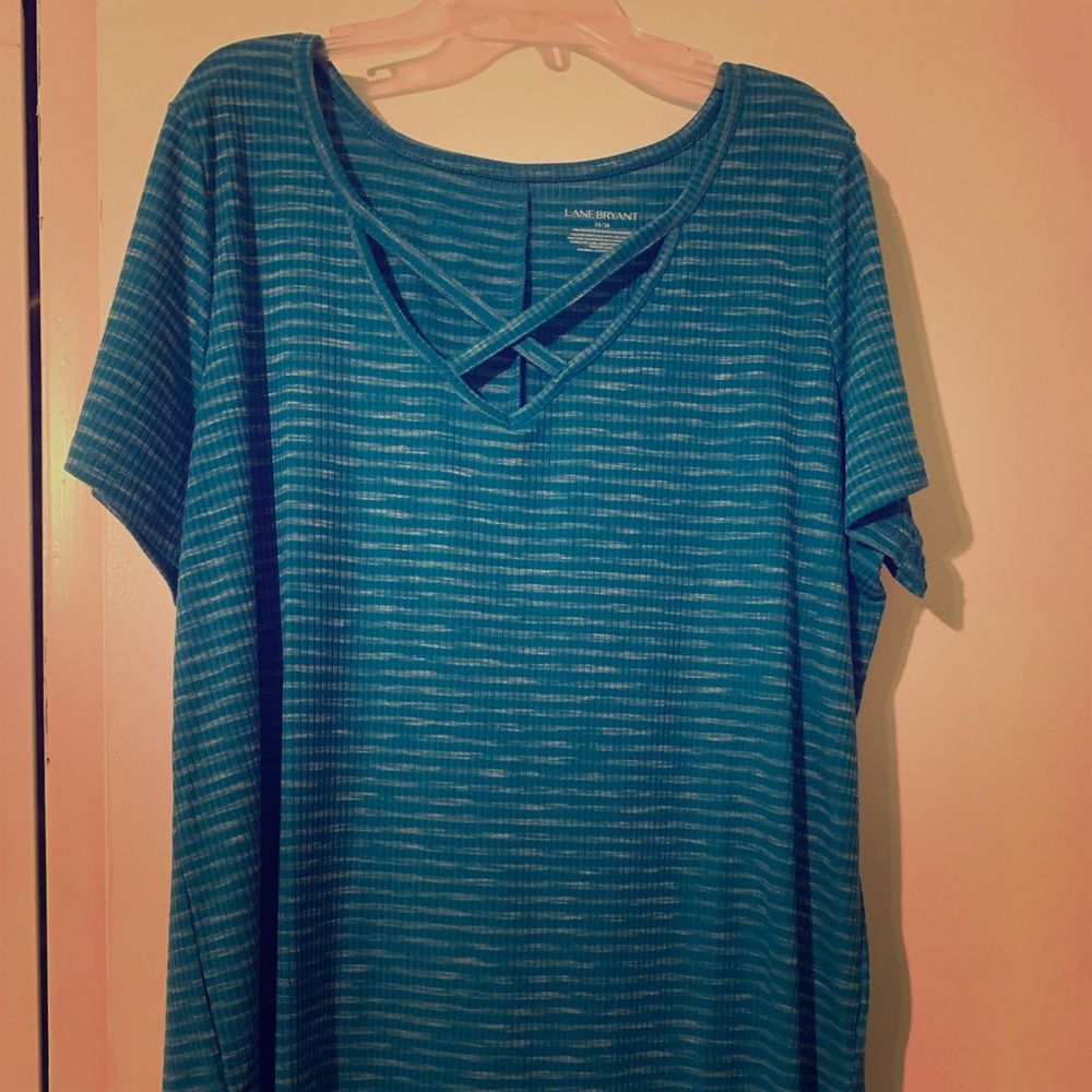 Blue T-shirt with crisscross neck